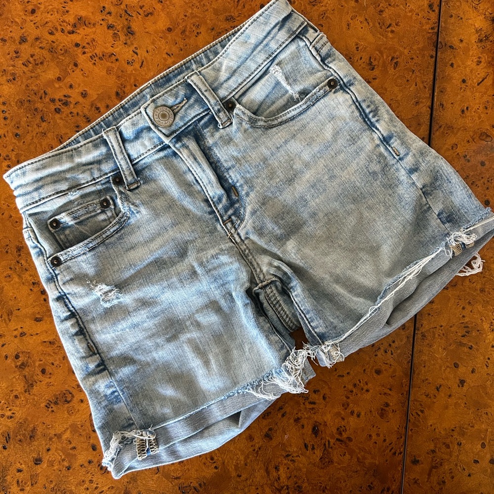 American Eagle Outfitters Light Wash Jean Shorts